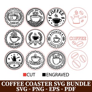 Puede incluir: Un conjunto de dise&ntilde;os de posavasos con tem&aacute;tica de caf&eacute; en blanco y negro. Cada posavasos circular presenta tazas de caf&eacute;, granos y texto como "Classic Cafe" y "Cafe Roast". La imagen tambi&eacute;n incluye el texto "COFFEE COASTER SVG BUNDLE".