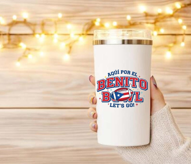 May include: A white tumbler with a silver rim and lid, featuring the text "AQU&Iacute; POR EL BENITO BOWL" and a football design with the Puerto Rican flag. The phrase "LET'S GO!" is also included.