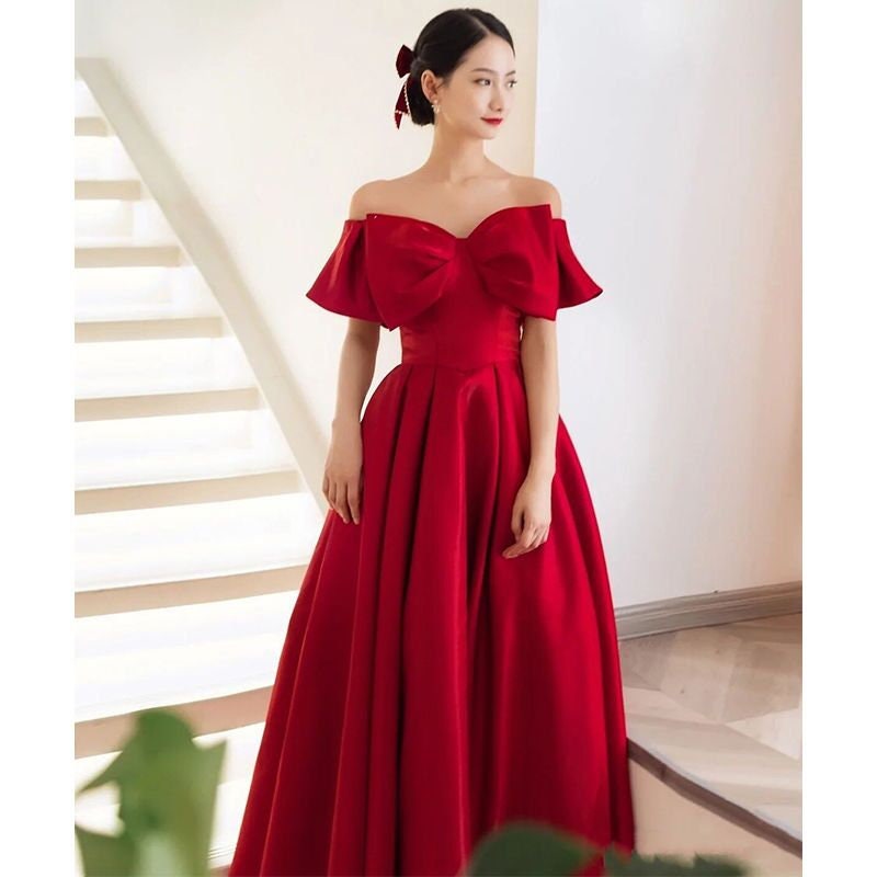 Pretty Princess off the Shoulder Red Sparkle Ball Gown Wedding Dress With  Tiered Skirt and Glitter Tulle Various Styles 