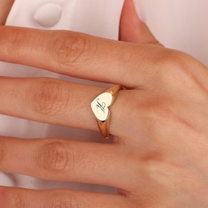 14k Gold Heart Ring / Handcrafted Initial Heart Ring / Personalized Heart Ring / Delicate Gold Ring / Gold Heart Ring / Heart Signet Ring