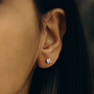 Diamond Solitaire Earrings / 14k Gold Diamond Stud Earrings / Prong Setting Diamond Studs / Genuine Diamond Stud Earrings