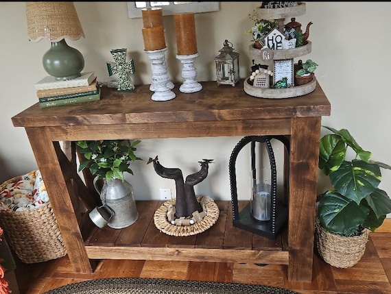 Small Entryway Console Table Inspiration: Stylish Ideas to Transform Your Space