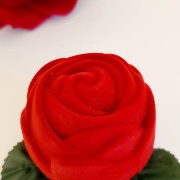 Romantic Red Rose velvet jewelry/ ring box