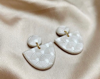 CORA Earrings / Polymer Clay Earrings / Minimal Earrings / Pearl Shell Earrings / Unique gift / Girlfriend Gift / Bridesmaid Gift
