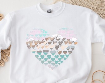 Sudadera Mountain Heart, Sudadera de aventura, Suéter de camping, Amante de la naturaleza, Sudadera de excursionista, Regalo de camping, Regalo de San Valentín, Blanco