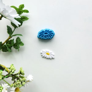 Tilted Daisy | Floral Polymer Clay Cutter