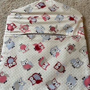 Peg bag with hanger| 100% cotton | Handmade in Uk | Washable | Laundry | Wash Days | Laundry | Spring cleaning| Fully lined | Handmade in UK Owl