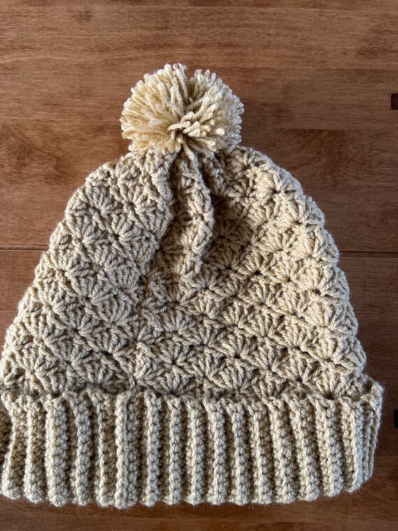 Cappello da donna all'uncinetto / Grigio con fiore / Punto | Etsy Italia