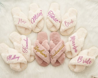 Fluffy Slippers With Customized Name - Bridesmaid Proposal Gift - Custom Bride Bridesmaid Slippers- Bridal Party Slippers - Honeymoon Gifts