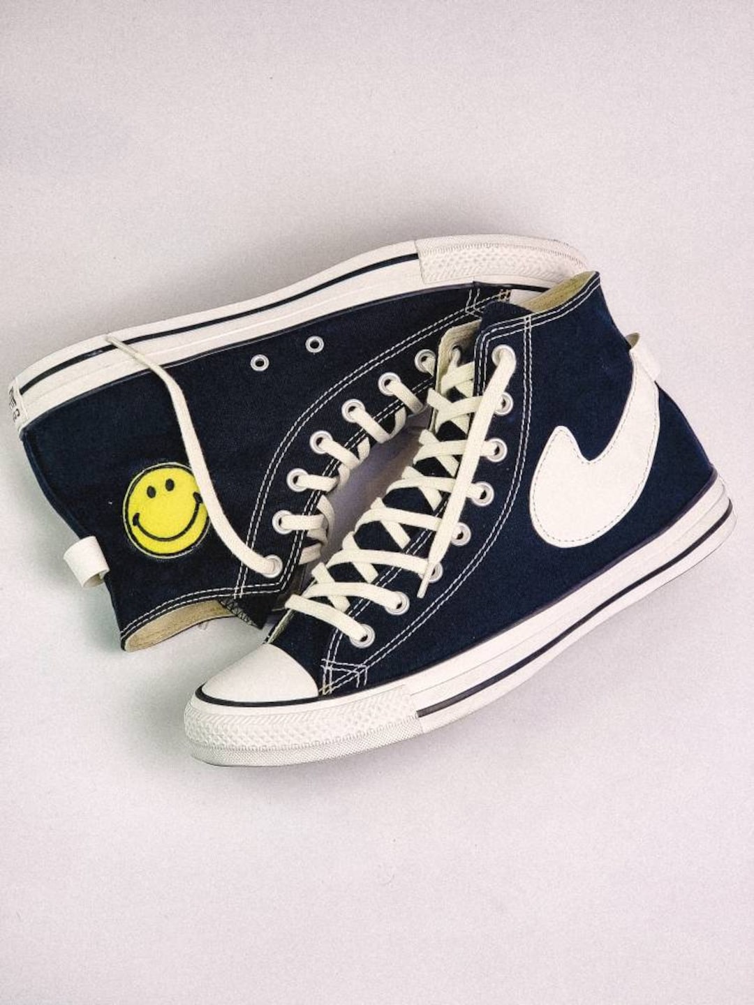 Converse Chuck Taylor High Custom 'chuck's N' Check's' Nike Smiley