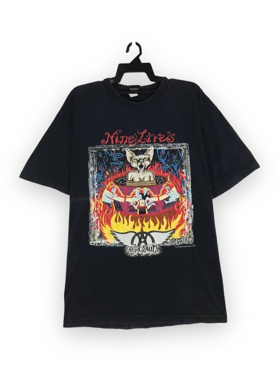 vintage 90s 1997 Aerosmith Nine Lives rock band album Steven Tyler tshirt tee t-shirt roundneck crewneck tees size XL