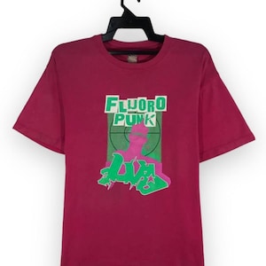 vintage 2001 Undercover Jun takahashi spring summer designer japanese brand fluoro punk tshirt tee t-shirt roundneck crewneck tees size M