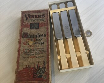 Vintage ‘Viners’ stainless Sheffield knives x 6 new in original box