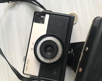 vintage Agfa pocket camera in case.
