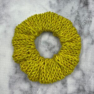 Knit Scrunchie
