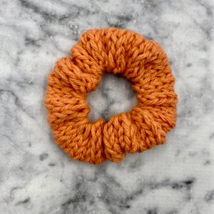 Knit Scrunchie