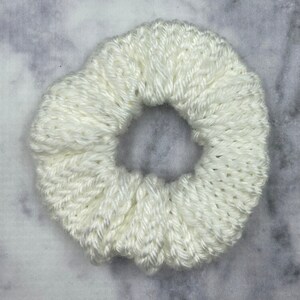 Knit Scrunchie