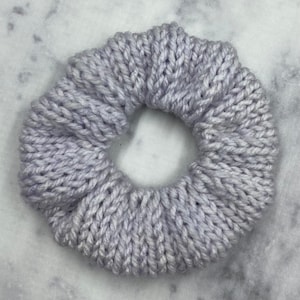 Knit Scrunchie