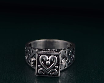 Handgemachter Gift Ring aus Messing, Geheimfach, Pillendose Ring