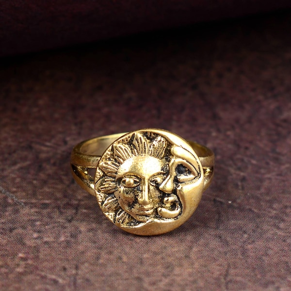 Dainty Sun and Moon Ring: Celestial Boho Jewelry, Face Ring, Ethnic Antique Style, Vintage