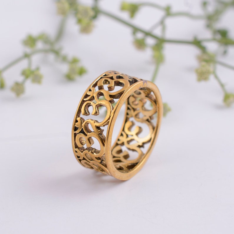 a crescent the Om symbol is a combination of curves and a dot. Religious /& handcrafted Om ring of Brass