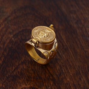 Minimalist poison ring, Gold poison ring, Hidden box ring, Pill box ring, beautiful poison ring, secret box ring, handmade ring, unique ring