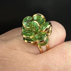 Vintage Uranium glass cocktail ring! Black light jewelry, UV reactive.