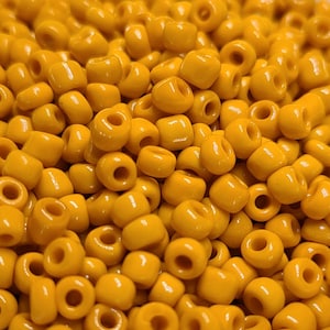 Seed Beads, Opaque Orange 6/0, 20 grams - Item Number 6076