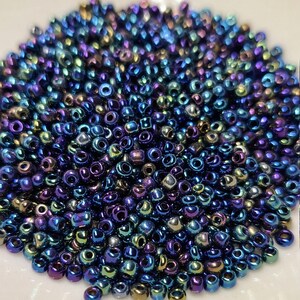 11/0 Blue Iris Seed Beads, 2mm Rocailles, 10 or 20g - Item Number 11604