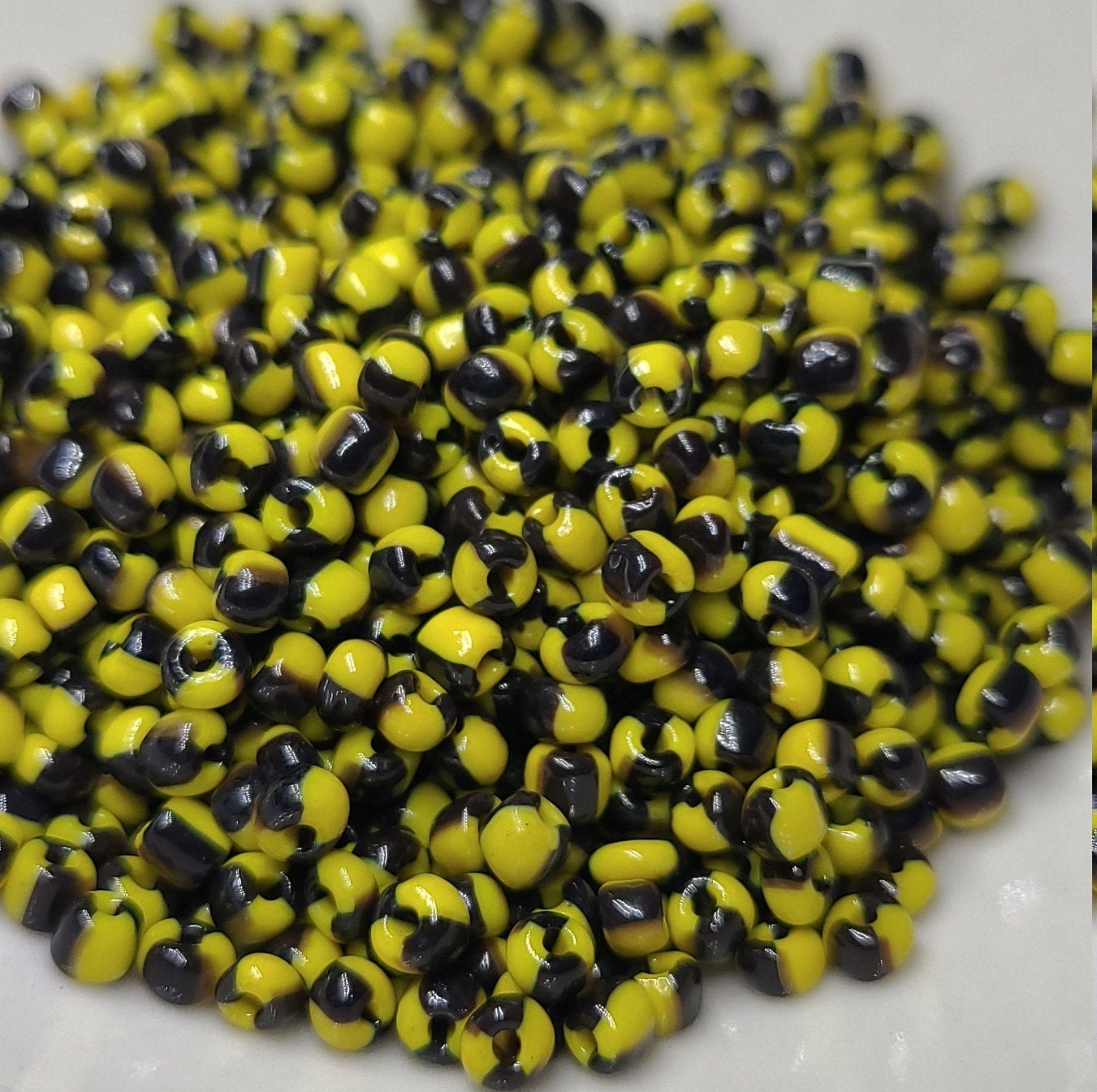 6/0 Opaque Hot Pink Seed Beads, 4mm Rocailles, 20 Grams Item