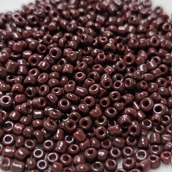 11/0 Opaque Brown Seed Beads, 2mm Rocailles, 10 or 20g - Item Number 8643