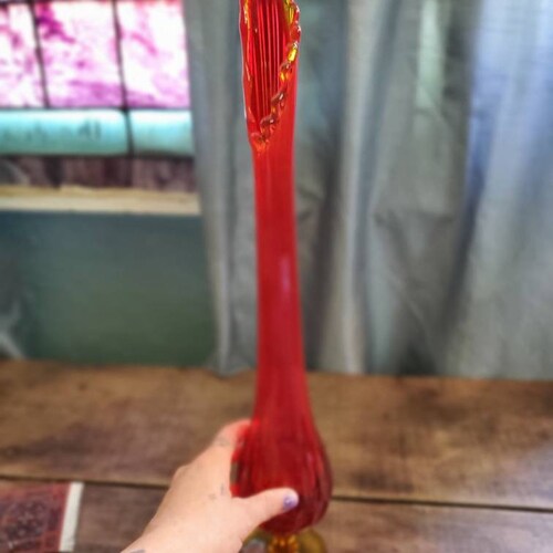 Fenton Swung Glass fenton Vase Orange Amberina. shops 20in Tall Vintage MCM. C-772