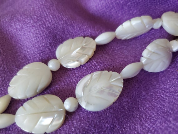 Vintage Handmade Carved Shell Mother Of Pearl Lea… - image 7