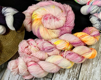 Enids Pullover - Indie Dyed Yarn