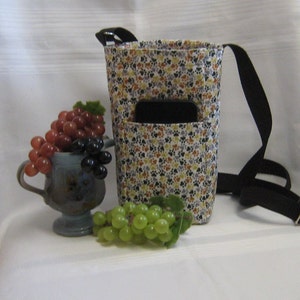Large Bottle Carrier Bag, Reversible Water Bottle Holder, Large Cup Carrier, Crossbody Bottle Carrier, Bottle and Cell Phone Carrier