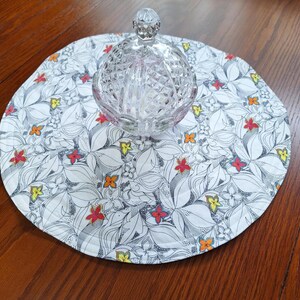 Floral Table Toppers, Round Table Topper, Round Table Runner, Quilted ...