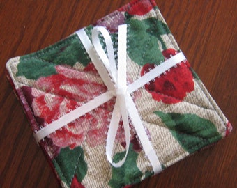 Quilted Floral Christmas Coasters, Christmas Table Protector, Christmas Decoration, Reversible Quilted Coasters, Stocking Stuffer, Xmas Gift