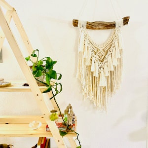Macrame Wall Hanging, Boho Wall Hanging, Driftwood Macrame Wall Hanging