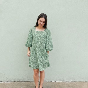 Bubble Sleeve Seersucker Dress