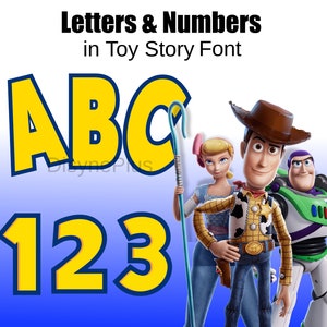 Pu&ograve; includere: Immagine con il testo "Letters & Numbers in Toy Story Font" sopra le lettere ABC e i numeri 123 in giallo con un contorno blu. L'immagine include anche i personaggi di Toy Story Woody, Buzz Lightyear e Bo Peep.