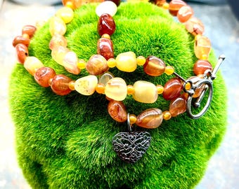 Carnelian Beaded Necklace with Heart Pendant, Vintage Beaded Carnelian Necklace, Polished Beaded Orange Necklace, Orange Gemstone Necklace