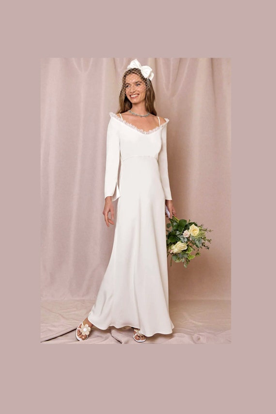 plus size white and black dress Color:Marine while the intricate lacing Floral Appliques SilkSilky 100% Mulberry Silk