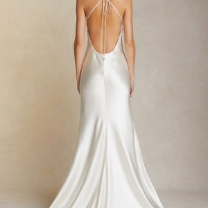 Wedding Dress High Neck Halter Gown. Spaghetti Straps Tie Closure ...