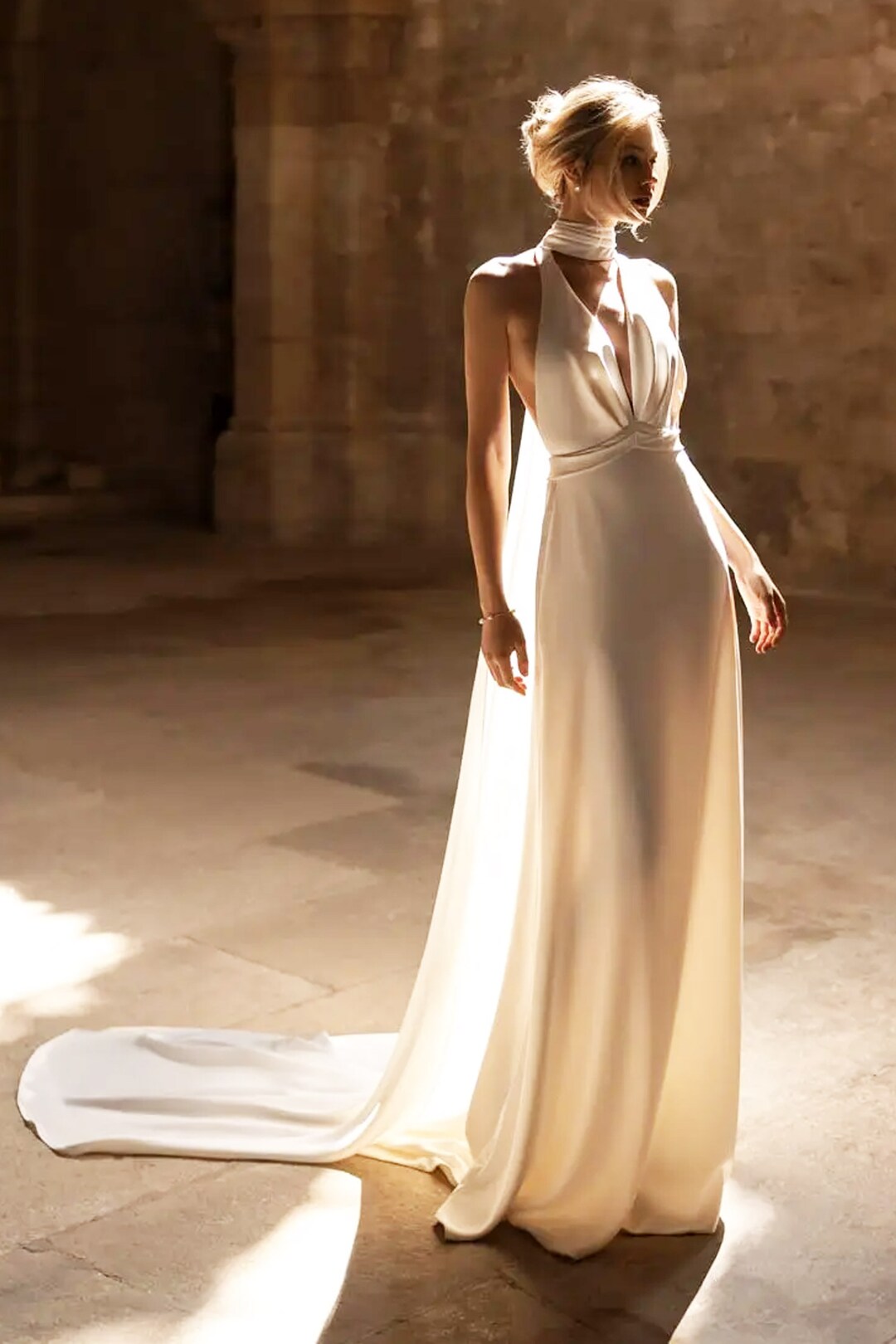 Backless Halter Wedding Gown With Flowing Cape/v Backless Wedding Dress ...