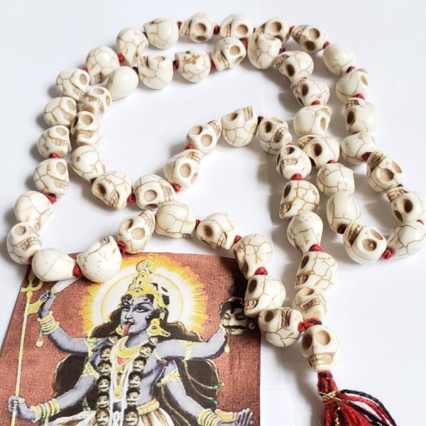 Collier Mala Sacré Kali - Prospérité et Créativité avec Pierre Howlite Naturelle - 54+1 Perles Chapelet de Méditation Mala Crâne, Mala Sacré