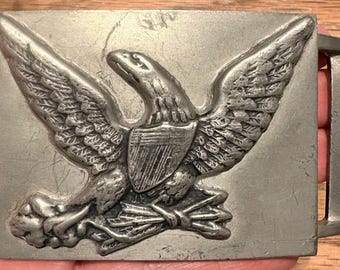 ヴィンテージ ジョン・E・マッキャン ピューター製 イーグル ベルトバックル USA 愛国的なアメリカグッズ マサチューセッツ州ウェンハム