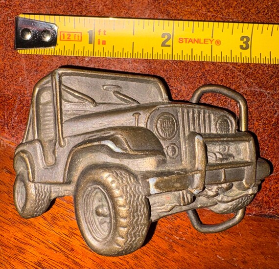 Vintage Jeep CJ Belt Buckle 3D Off Road SUV Brass Tone Western Truck Off-Roading View 4