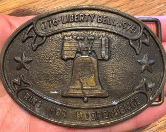 Liberty Bell Bicentennial American Flag Vintage Belt Buckle 1776