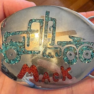 Vintage Mack Trucks Unmarked Big Rig Hauling Trucking Vehicle Heavy Belt Buckle Rare