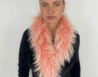 Fur Collar of Fin Raccon Fur Dyed Pink